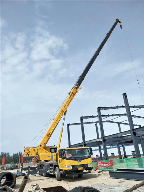丰满区超高层建筑钢结构吊装案例
